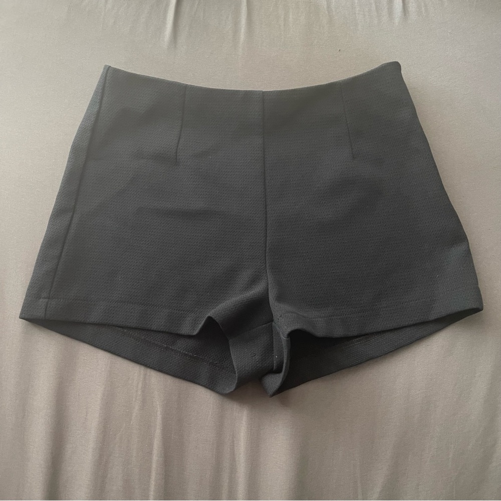 Kendall&Kylie High waisted, Black Suit Shorts